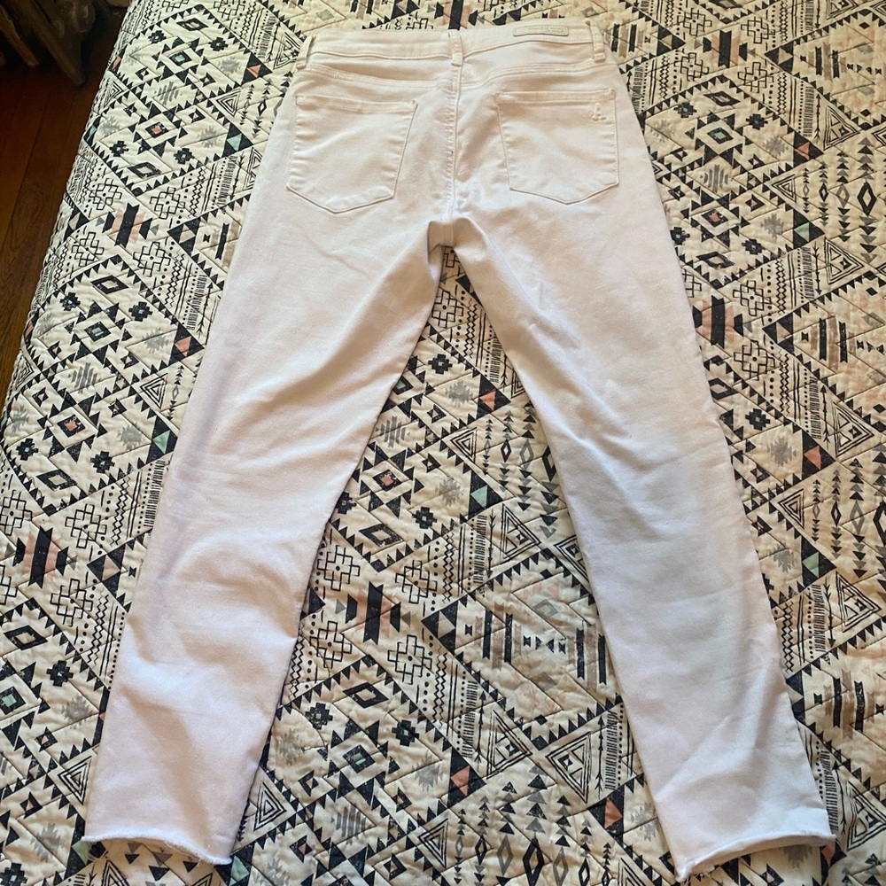 Size 26 Carly cropped Skinny Jeans. Almost new.